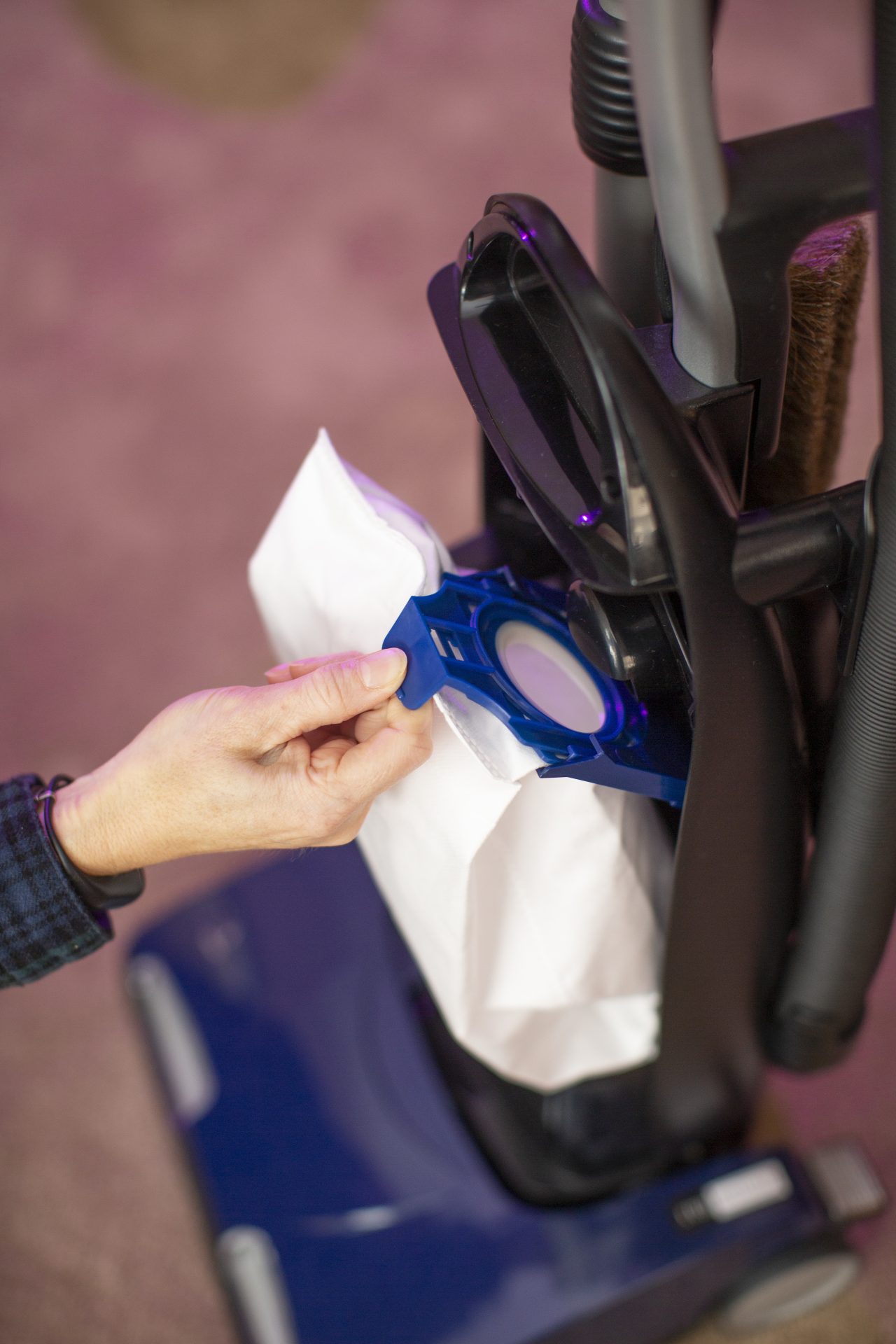 Riccar R30D Bag Change